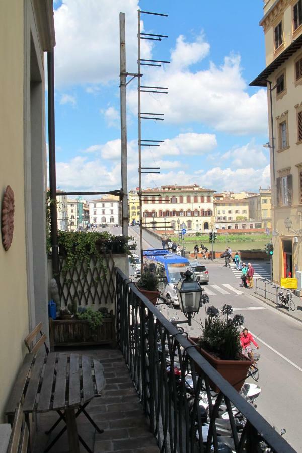 Appartement Luxury central flat river view à Florence Extérieur photo